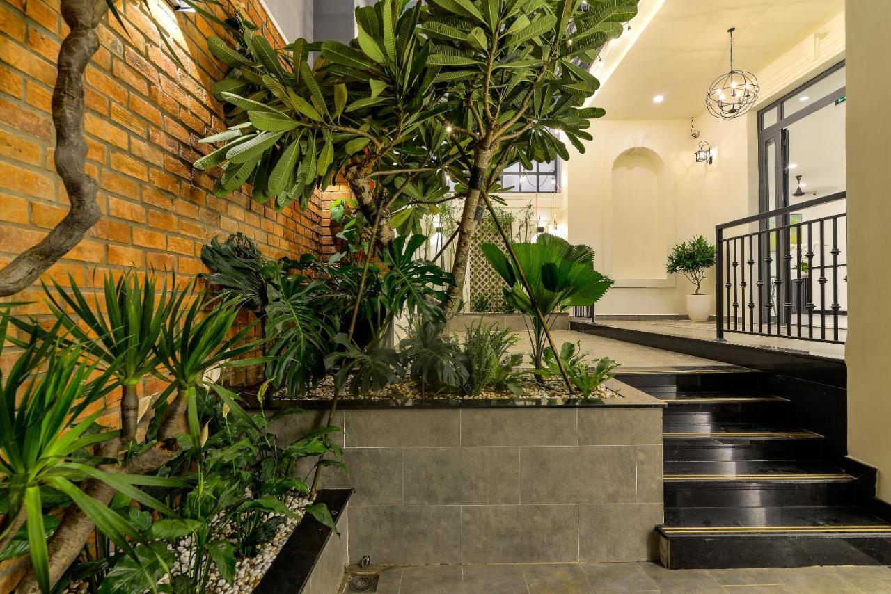 Cozrum Homes The Gallery Residence Thành Pho Ho Chí Minh Esterno foto