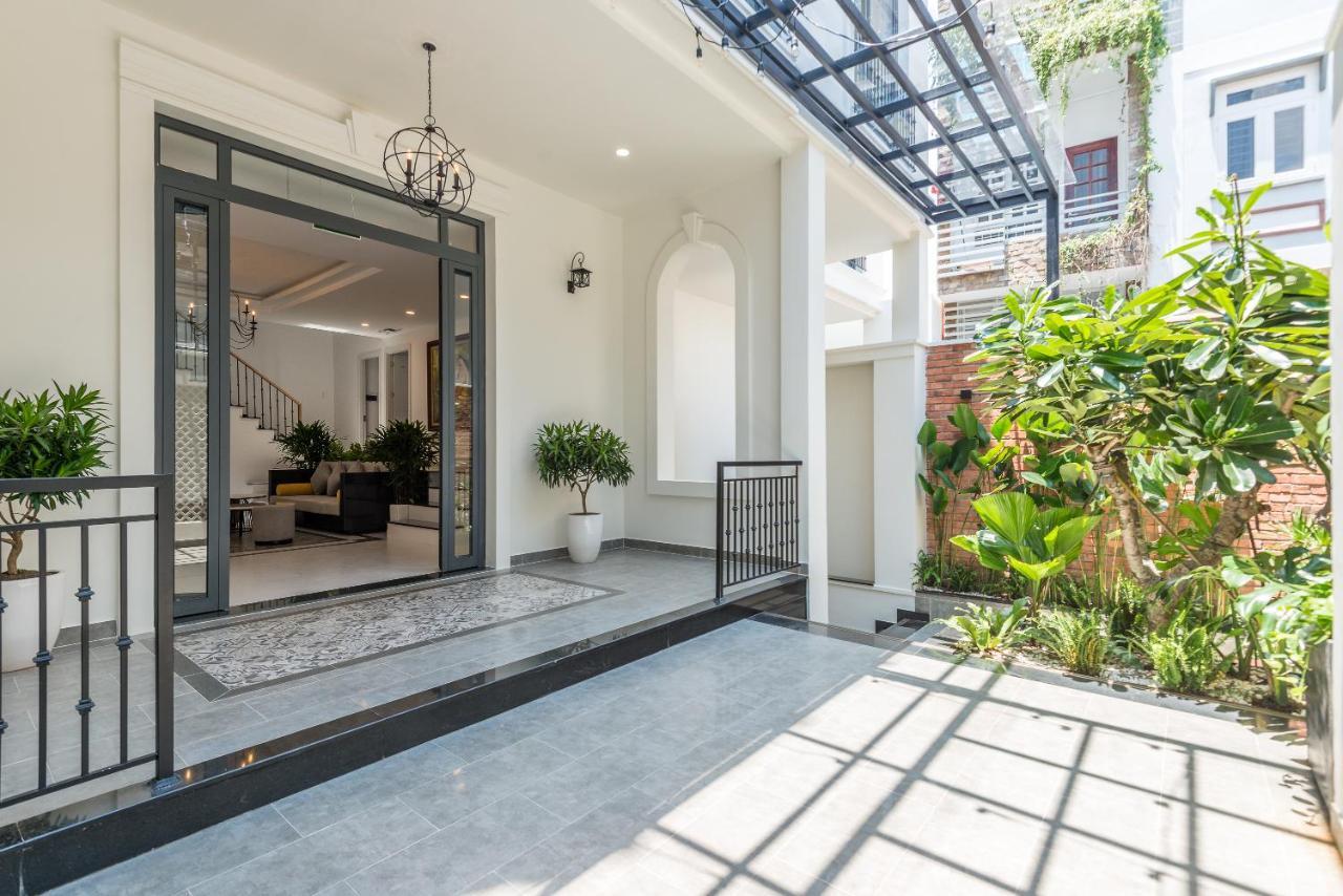 Cozrum Homes The Gallery Residence Thành Pho Ho Chí Minh Esterno foto
