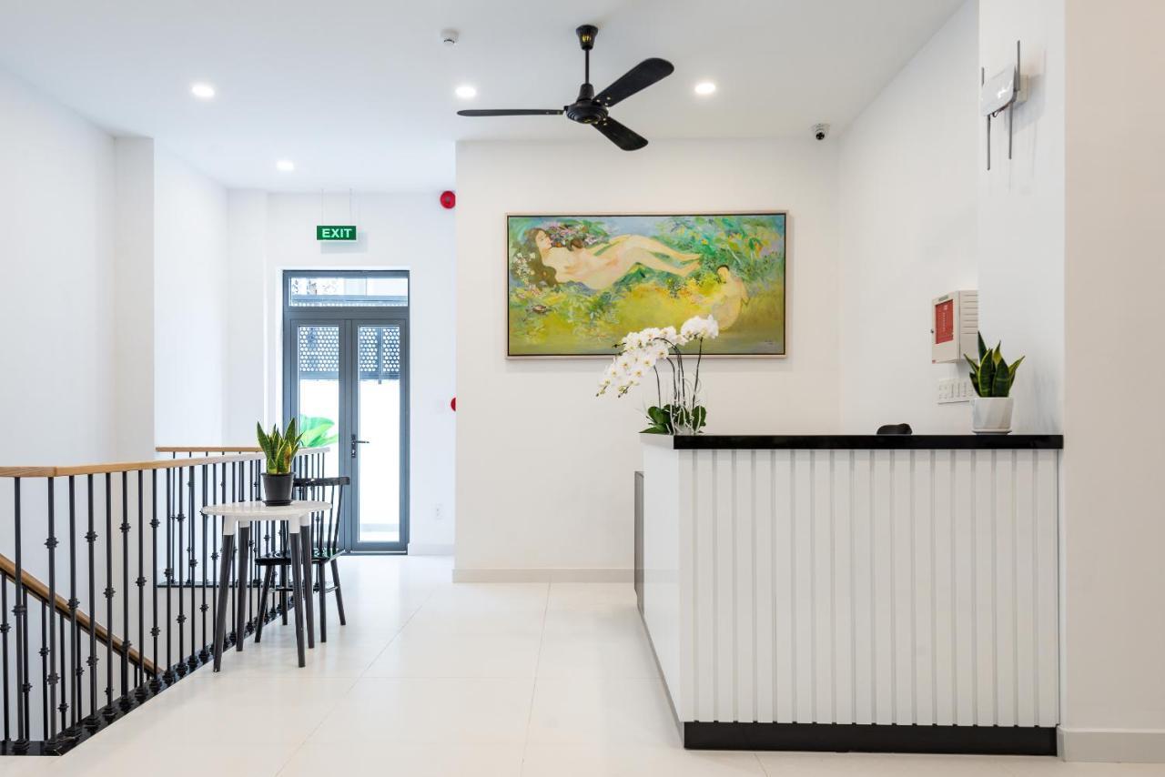 Cozrum Homes The Gallery Residence Thành Pho Ho Chí Minh Esterno foto