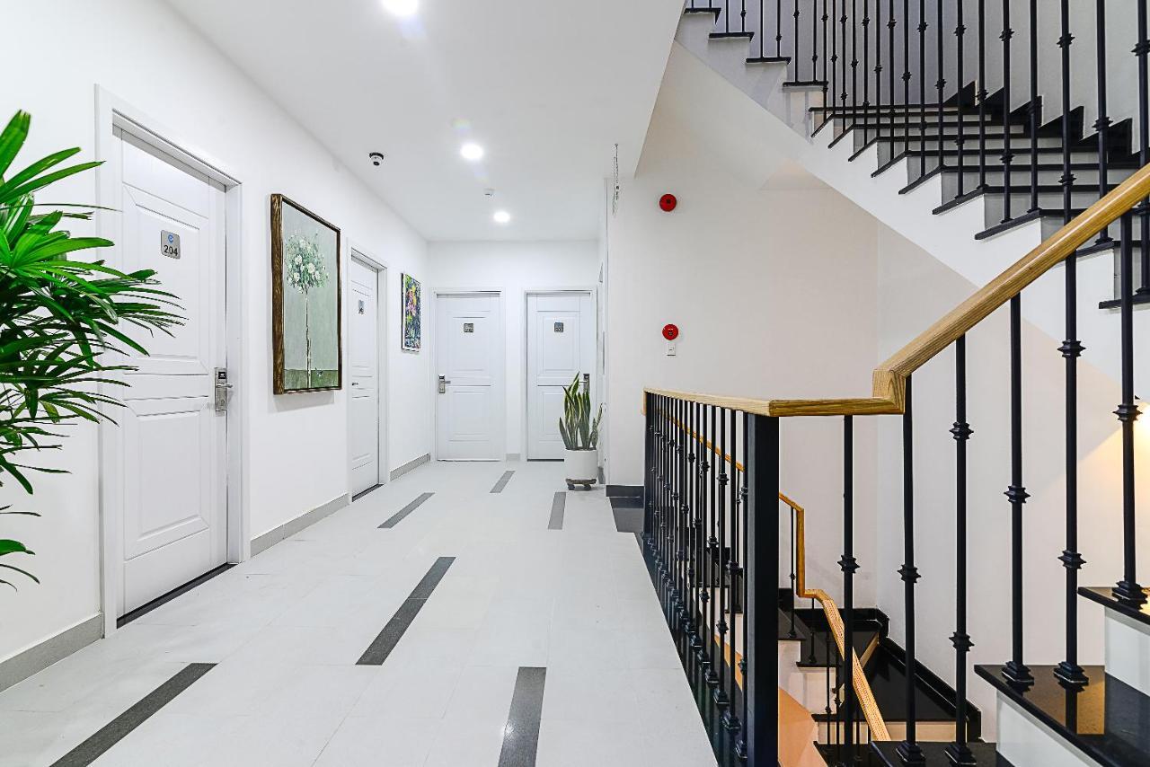Cozrum Homes The Gallery Residence Thành Pho Ho Chí Minh Esterno foto