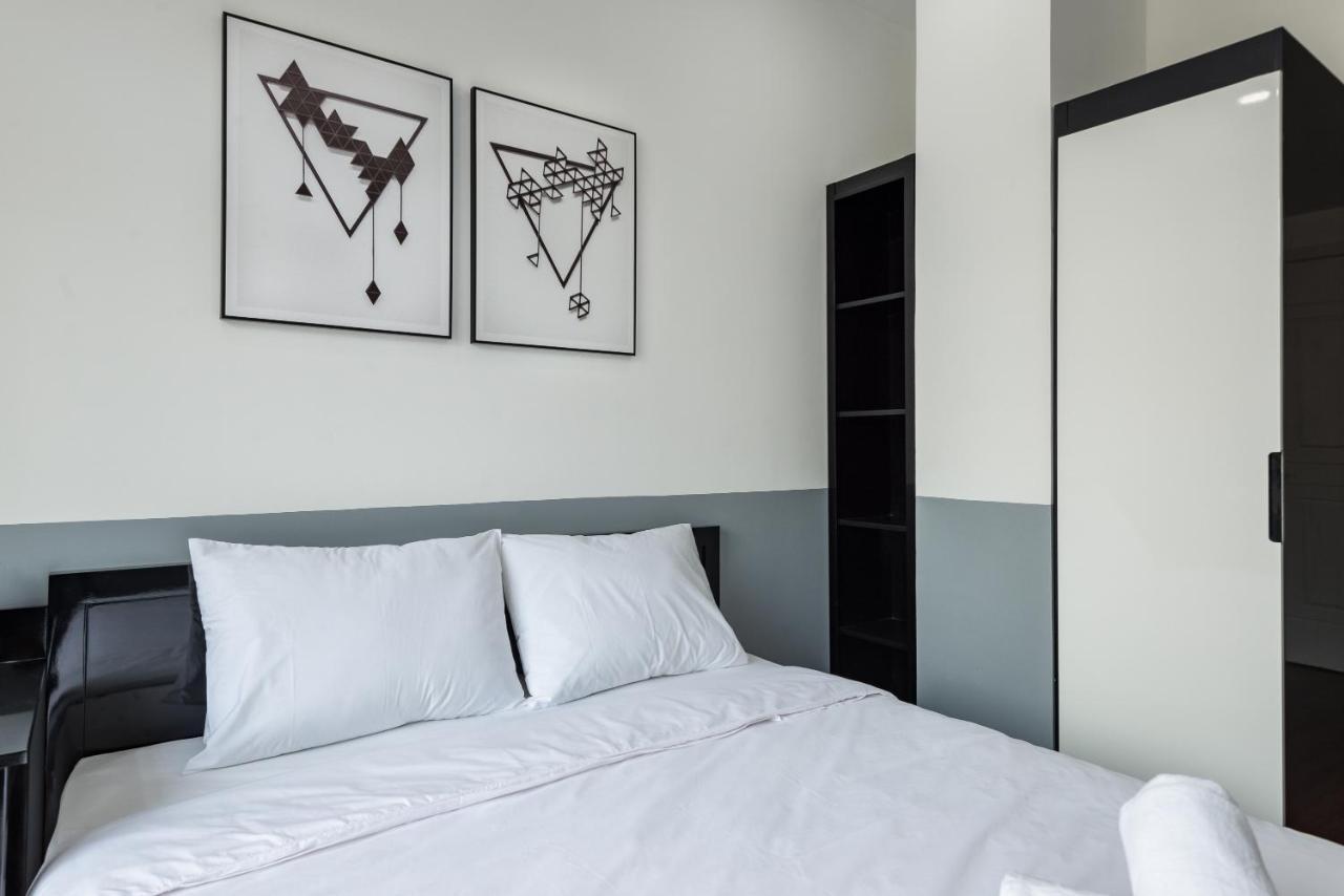 Cozrum Homes The Gallery Residence Thành Pho Ho Chí Minh Esterno foto